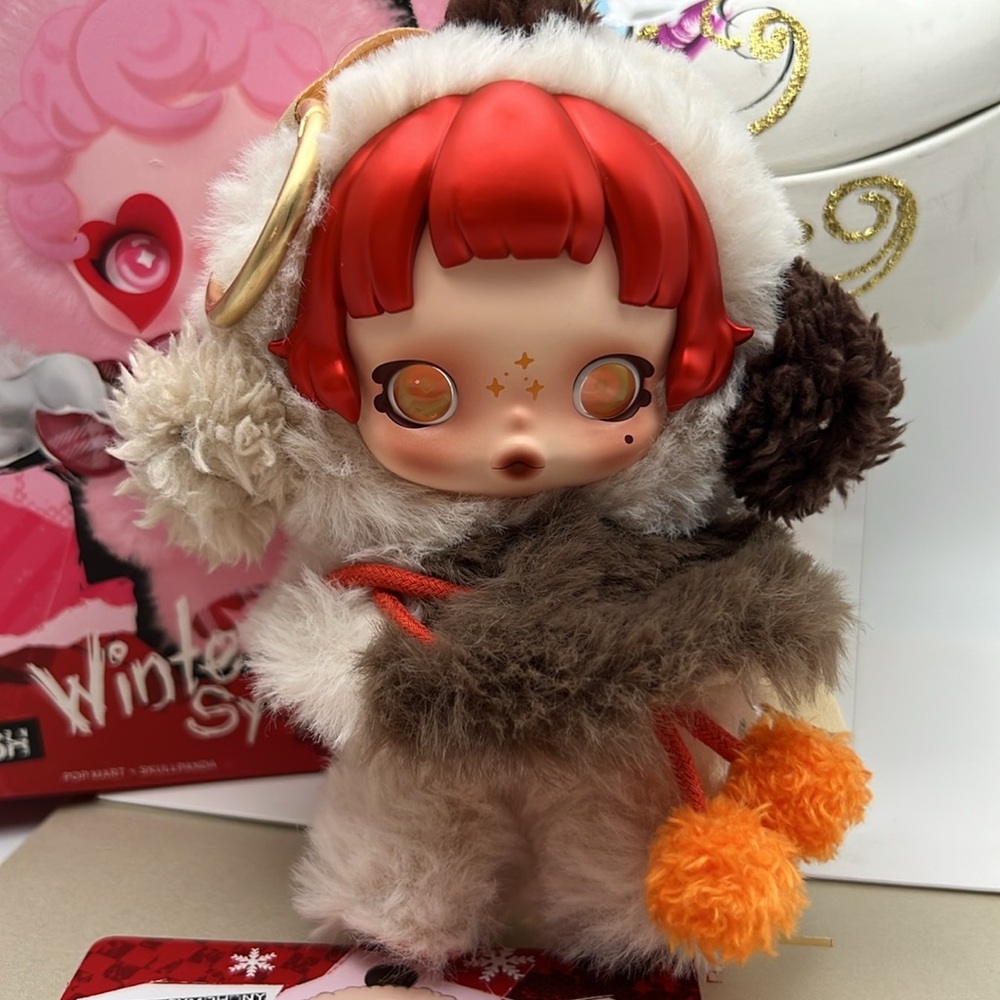 SKULLPANDA Winter Symphony Series Plush -Ode to Cocoa Keychain/Hanging On NWOT - Picture 5 of 17